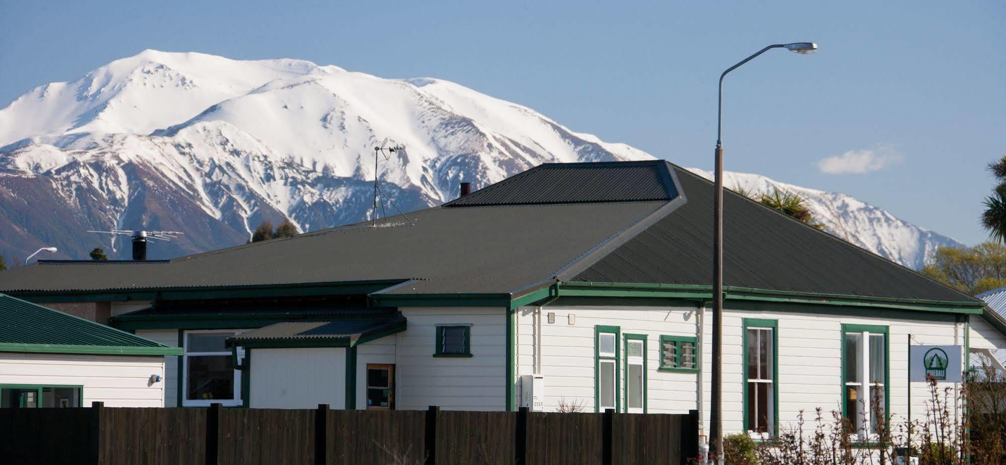 Pinedale Lodge & Apartment Methven Exterior photo